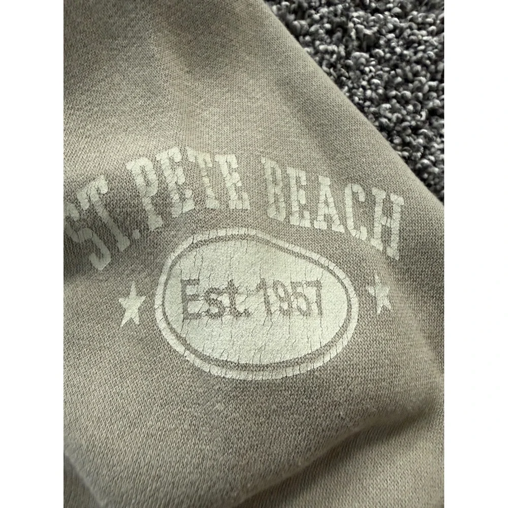 Shark Tee St. Pete Beach Florida Sweatshirt Mens Medium Gray Crew Neck Y2K
